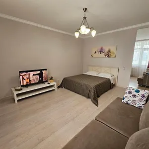 Ernaz Apartments: Promenade Expo Апартаменты Астана