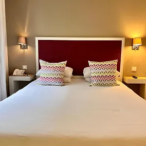 Kyriad 18 - Porte De Clignancourt - Montmartre Hotel Parigi